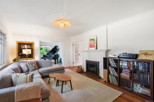 1166 Transit Rd, Oak Bay, BC 