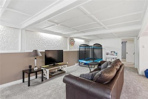 19 Cherry Cr, Winnipeg, MB 