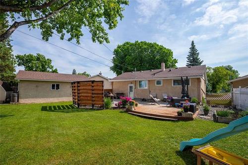 19 Cherry Cr, Winnipeg, MB 