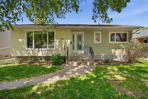41 Frederick AVE  Winnipeg, MB R2M 1E4