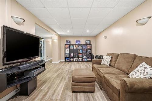 41 Frederick Ave, Winnipeg, MB 
