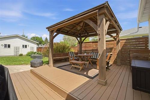 41 Frederick Ave, Winnipeg, MB 
