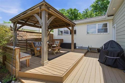 41 Frederick Ave, Winnipeg, MB 