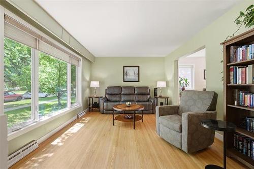 41 Frederick Ave, Winnipeg, MB 