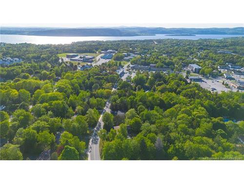 13 Iona Ave, Rothesay, NB 