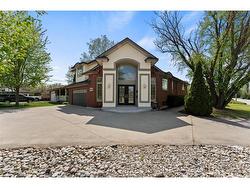 6304 MATCHETTE Road Lasalle, ON N9J 2J7