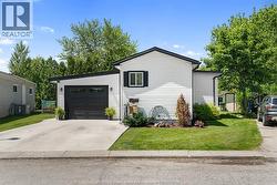 31 DANA DRIVE Essex, ON N8M 1Z1