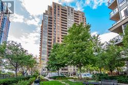 1522 - 5233 DUNDAS STREET W Toronto, ON M9B 6M1