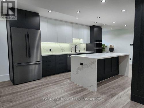 48 Mill Run Gate, Uxbridge, ON - Indoor Photo Showing Kitchen With Upgraded Kitchen