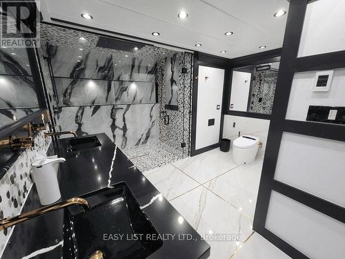 48 Mill Run Gate, Uxbridge, ON - Indoor Photo Showing Other Room