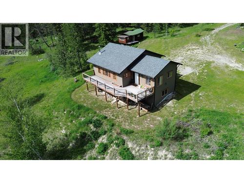 2660 95 Highway, Brisco, BC 