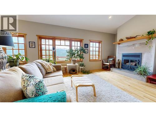 2660 95 Highway, Brisco, BC 