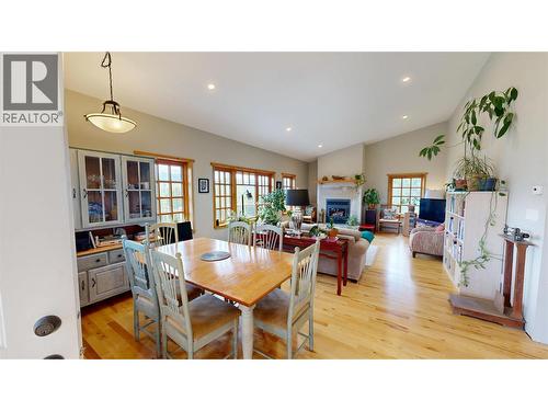 2660 95 Highway, Brisco, BC 