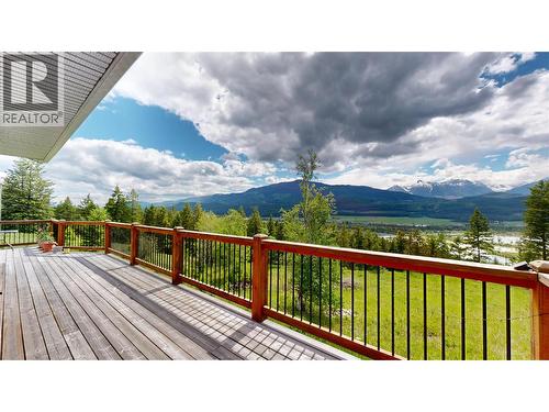 2660 95 Highway, Brisco, BC 