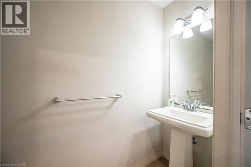5 Whitehaven Lane, Kitchener, ON 