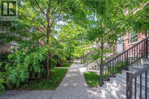 5 Whitehaven Lane, Kitchener, ON 