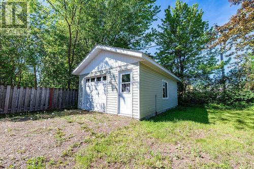 6 Hillcrest Avenue, Deep River, ON 