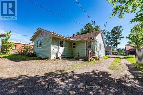 6 Hillcrest Avenue, Deep River, ON 