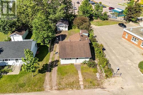 6 Hillcrest Avenue, Deep River, ON 