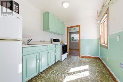 6 Hillcrest Avenue, Deep River, ON 