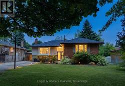 465 FOURTH LINE Oakville (Wo West), ON L6L 5A6