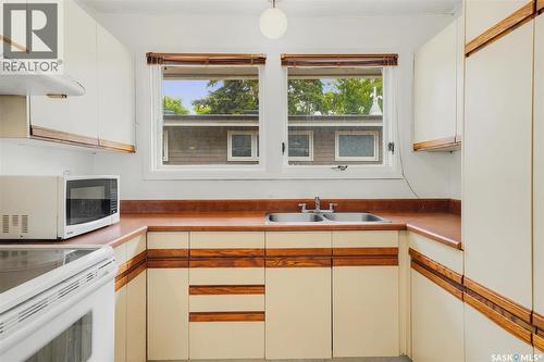 99 Lindsay Drive, Saskatoon, SK 