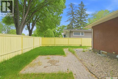 99 Lindsay Drive, Saskatoon, SK 