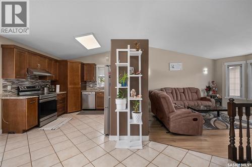 19 Mooney Place, Prince Albert, SK 