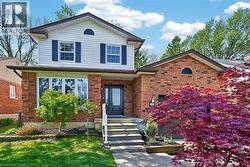 309 SANATORIUM Road  Hamilton, ON L9C 1Z4