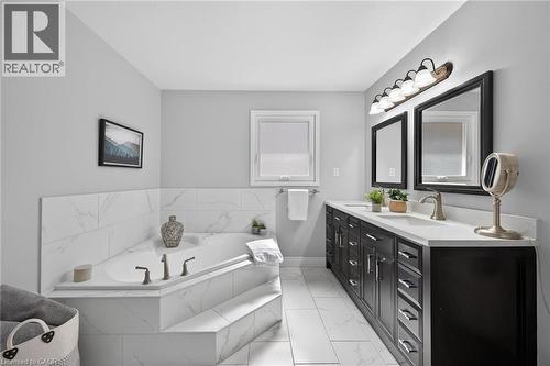 32 Symphony Place, Ancaster, ON 