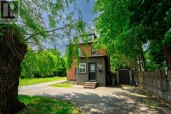 826 BEACH BOULEVARD Hamilton, ON L8H 6Z4
