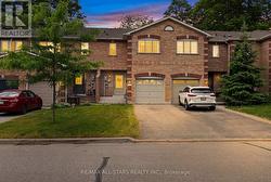 18 LANCASTER COURT Georgina, ON L4P 4A1