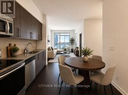 Virtual stage kitchen - 