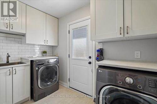 2208 Hunt Crescent, Burlington, ON 