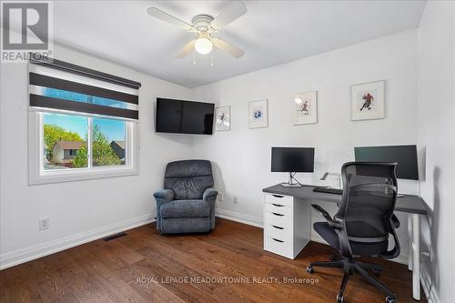 2208 Hunt Crescent, Burlington, ON 
