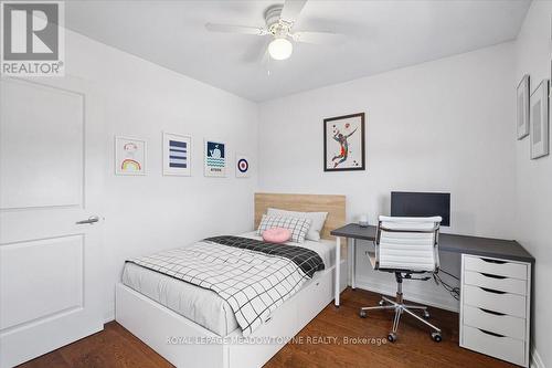 2208 Hunt Crescent, Burlington, ON 