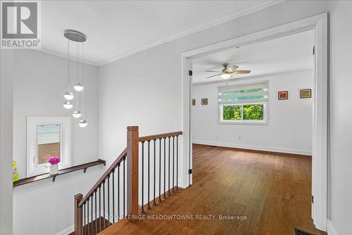 2208 Hunt Crescent, Burlington, ON 