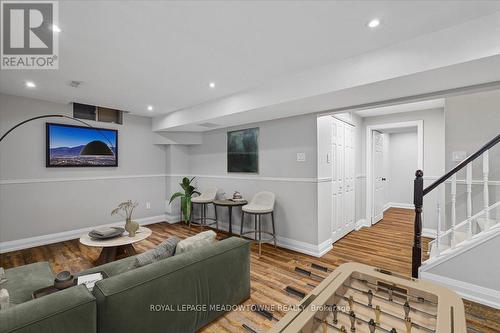 2208 Hunt Crescent, Burlington, ON 