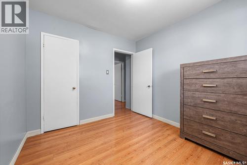 621 20Th Avenue E, Regina, SK - Indoor Photo Showing Other Room