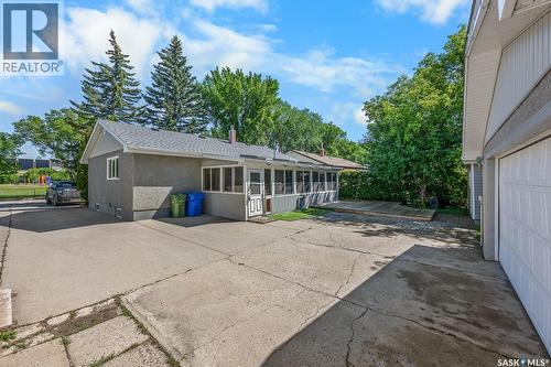621 20Th Avenue E, Regina, SK - Outdoor