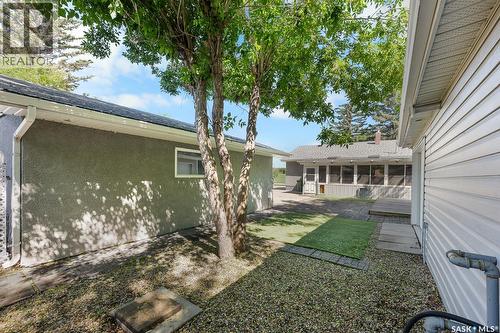 621 20Th Avenue E, Regina, SK - Outdoor
