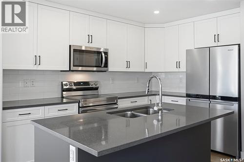 422 Keith Turn, Saskatoon, SK 