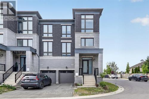 45 DOUET LANE  Ajax, ON L1Z 0V4