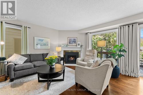 20 Royal Oak Court, Ottawa, ON 