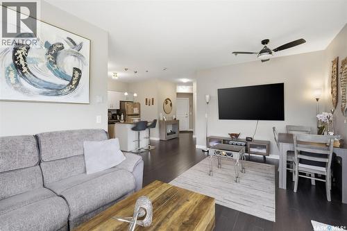 202 702 Hart Road, Saskatoon, SK 