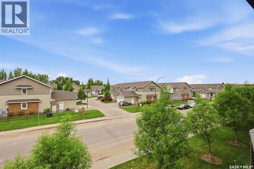202 702 Hart Road, Saskatoon, SK 
