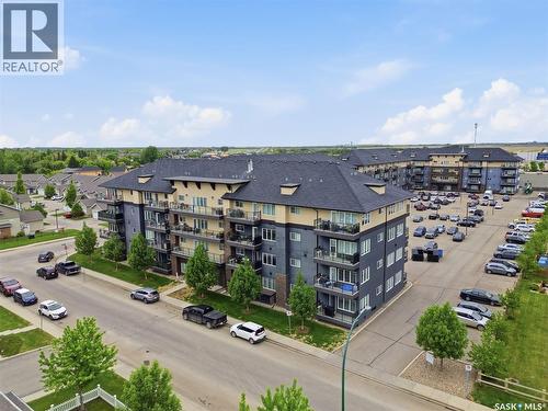 202 702 Hart Road, Saskatoon, SK 