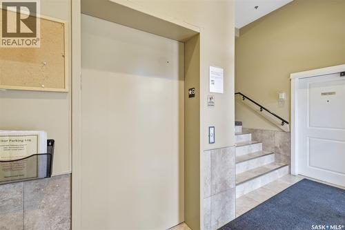 202 702 Hart Road, Saskatoon, SK 