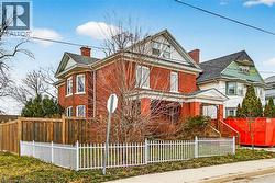 4637 ELLIS Street Niagara Falls, ON L2E 1H8