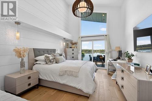 1793 Queen St E, Sault Ste. Marie, ON - Indoor Photo Showing Bedroom
